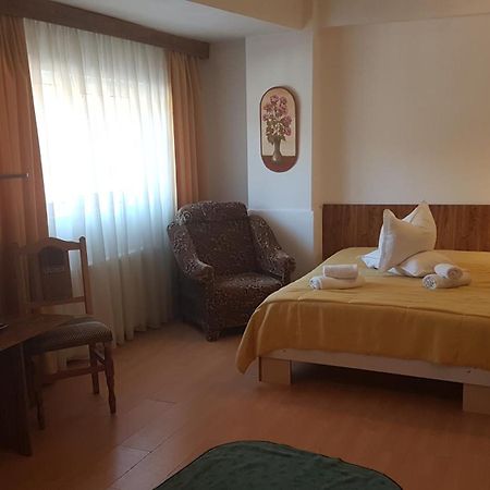 Pensiunea Casa Noastra Hotel Sinaia Bagian luar foto
