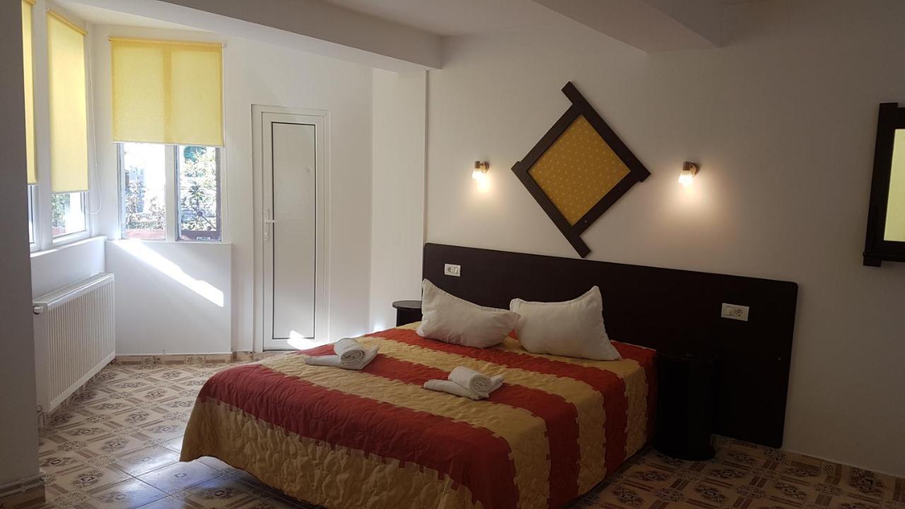 Pensiunea Casa Noastra Hotel Sinaia Bagian luar foto